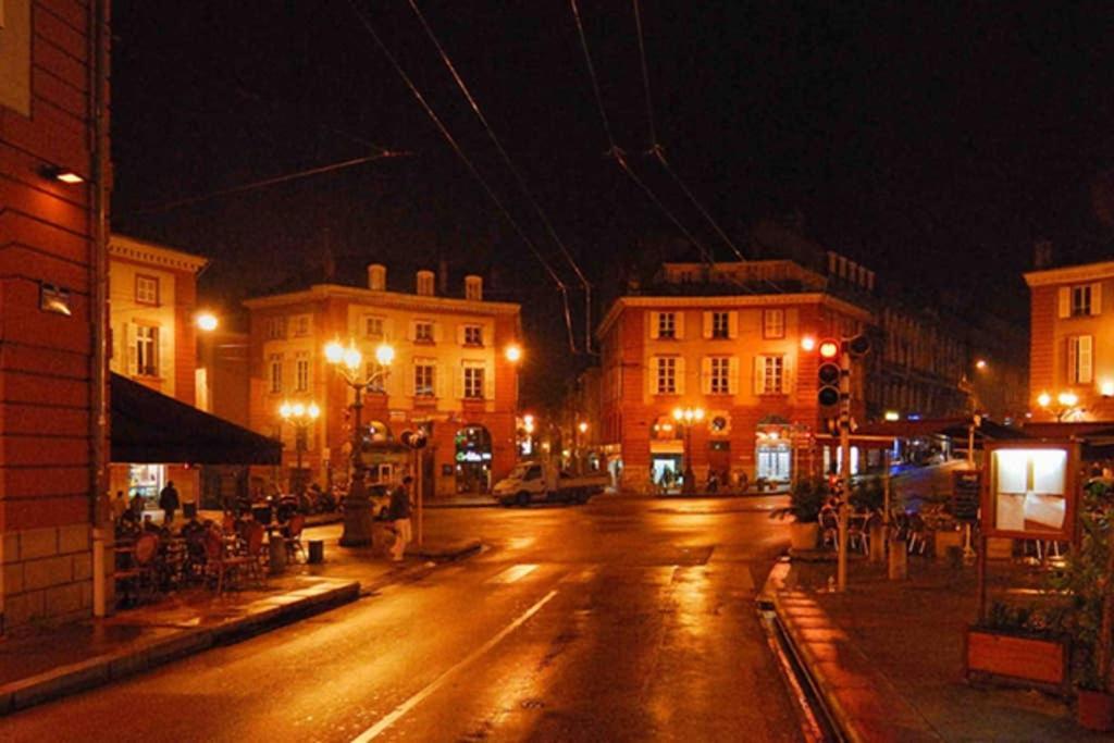 Appartement Spacieux Limoges Centre Garage Wifi Екстериор снимка